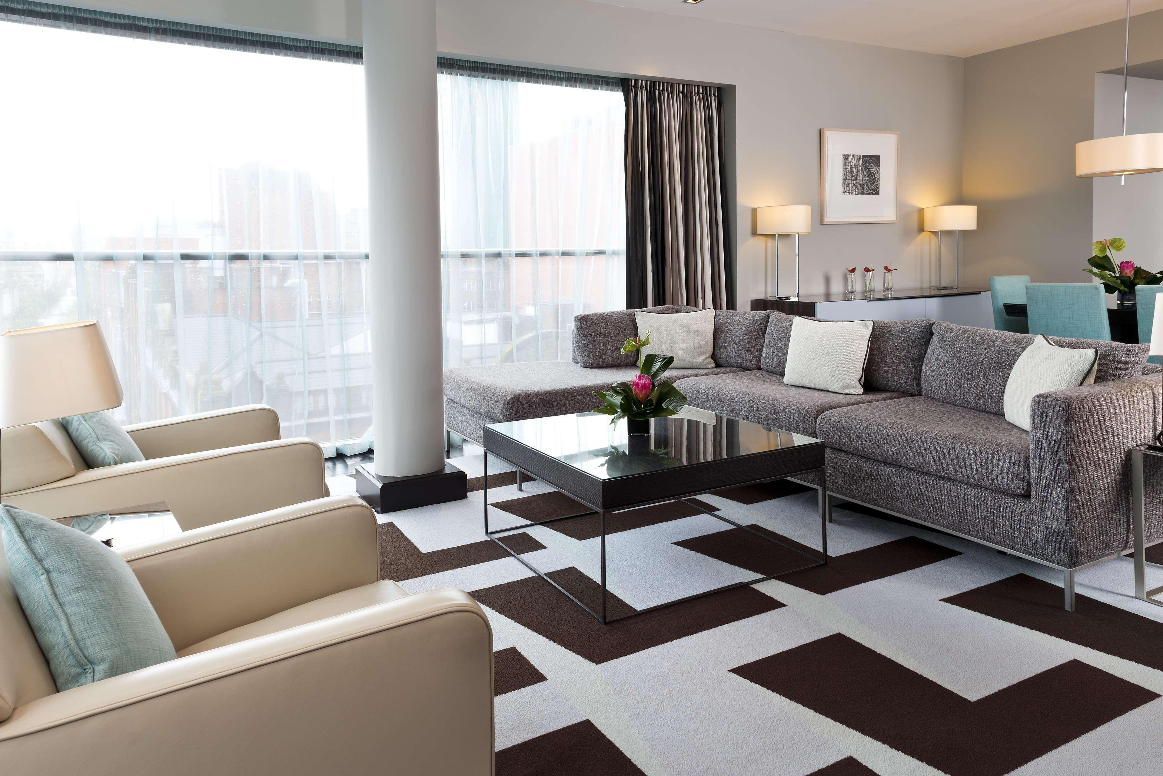 ザ フィッツウィリアム ホテル ベルファスト エクステリア 写真 A suite at the hotel