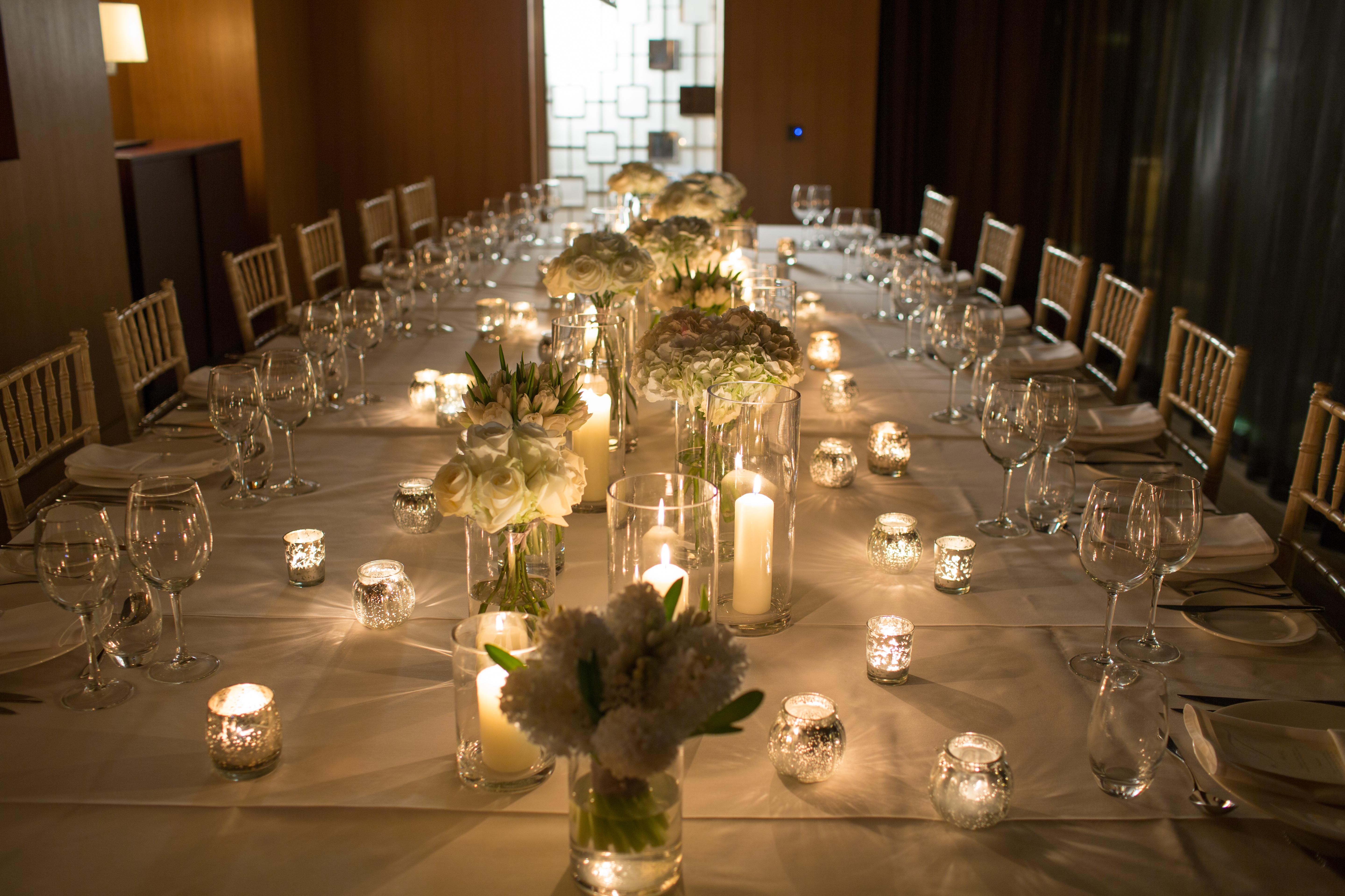 ザ フィッツウィリアム ホテル ベルファスト エクステリア 写真 A table set for a wedding reception